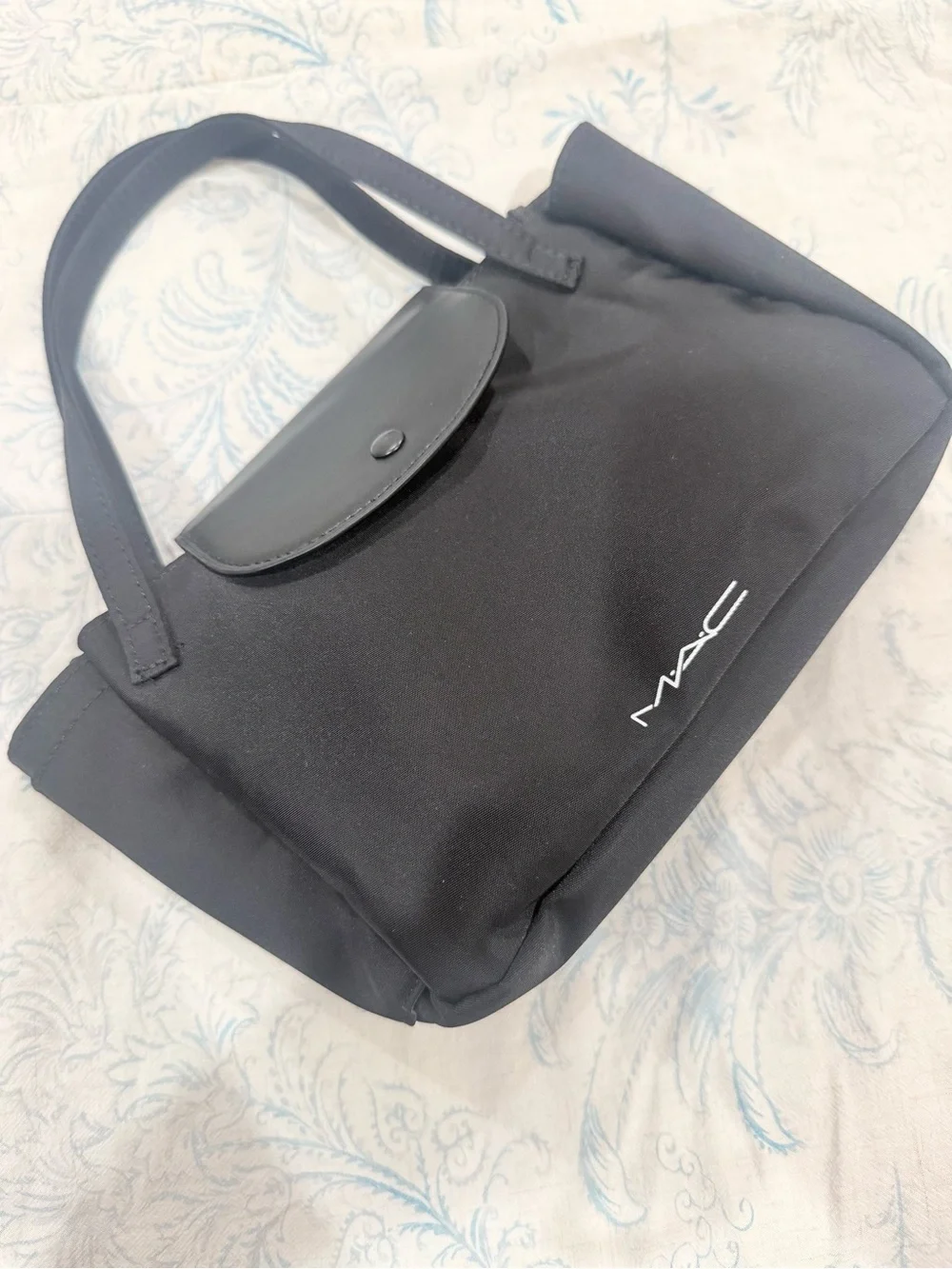 RARE MAC Cosmetics VIP Gift Bags - Korean Exclusive